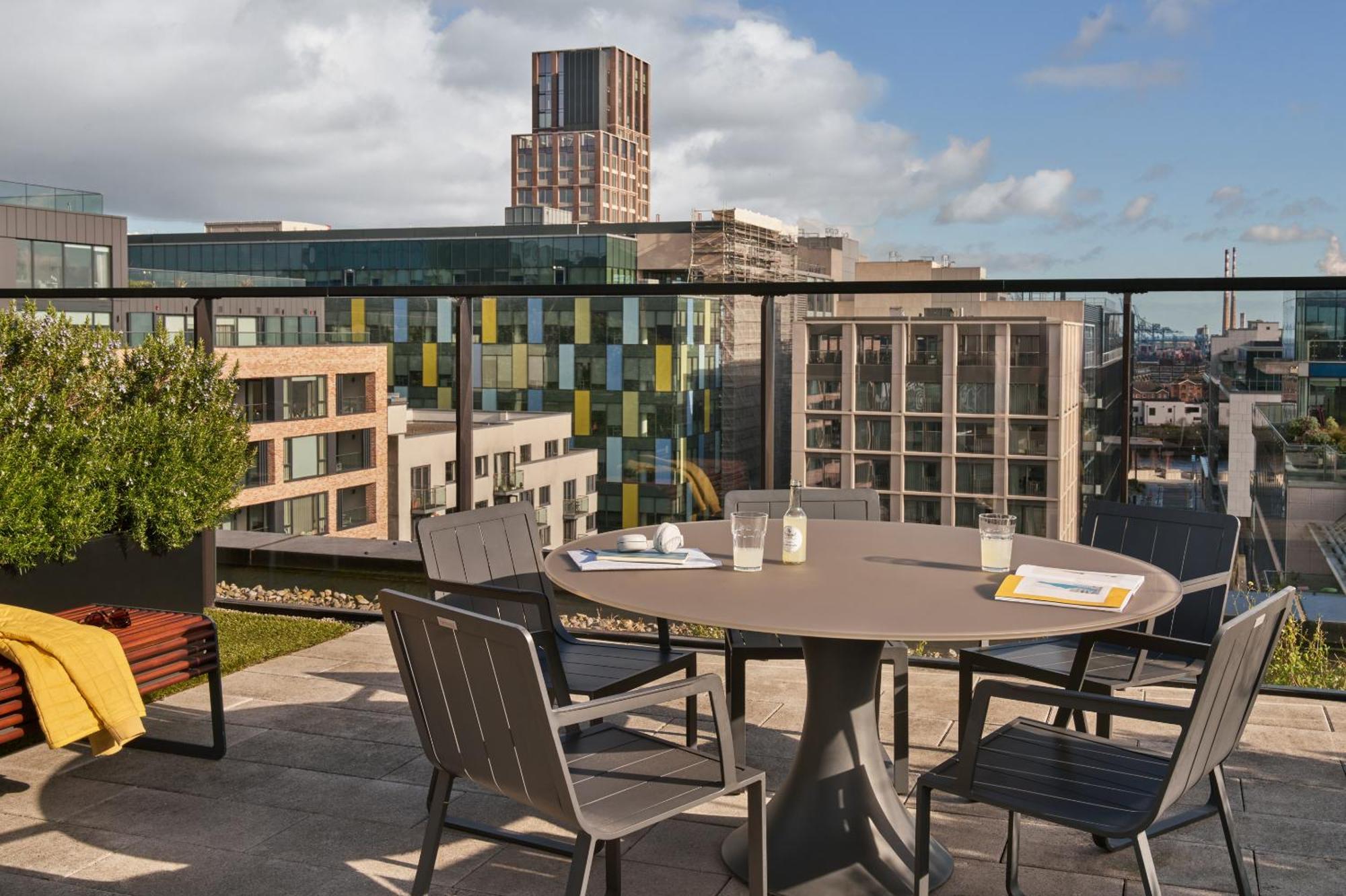 Britain Quay, Sonder Apartments By Marriott Bonvoy Dublin Luaran gambar